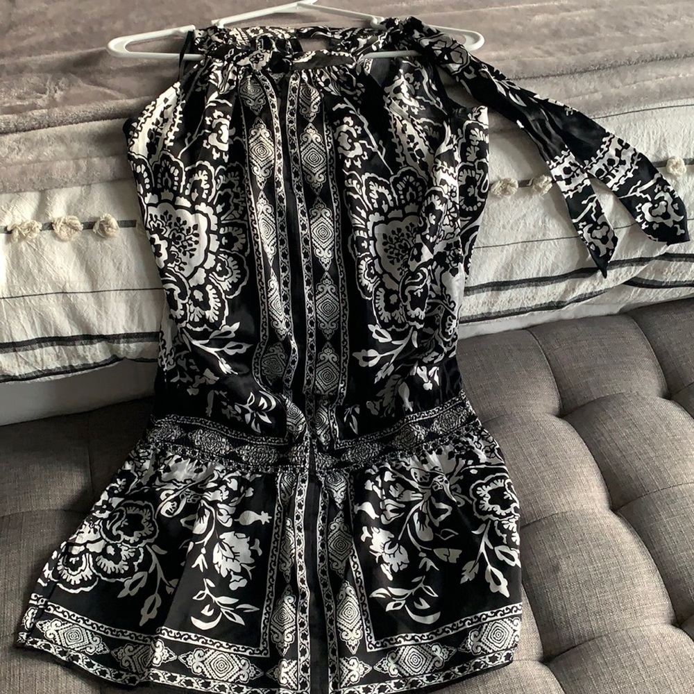 WHBM blouse/tunic black &cream size S
